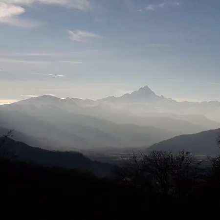 On The Hills, Charme Retreat * Saluzzo